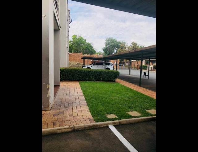 2 BEDROOM PROPERTY TO RENT IN NOORDHANG